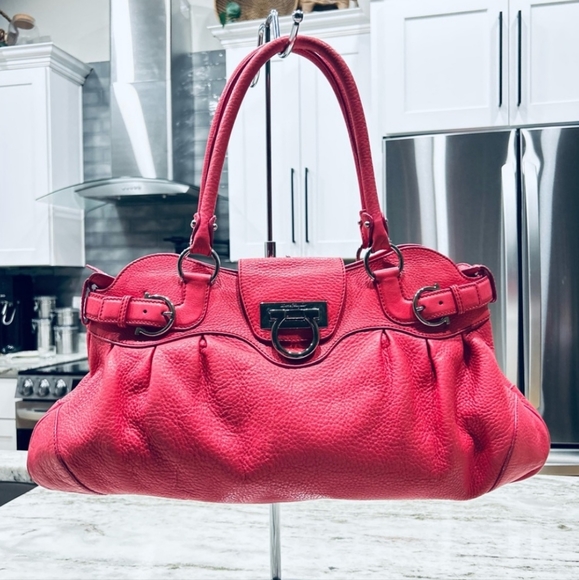 Salvatore Ferragamo Handbags - Salvatore Ferragamo Authentic Salmon Colored Pebble Grain Leather Bag